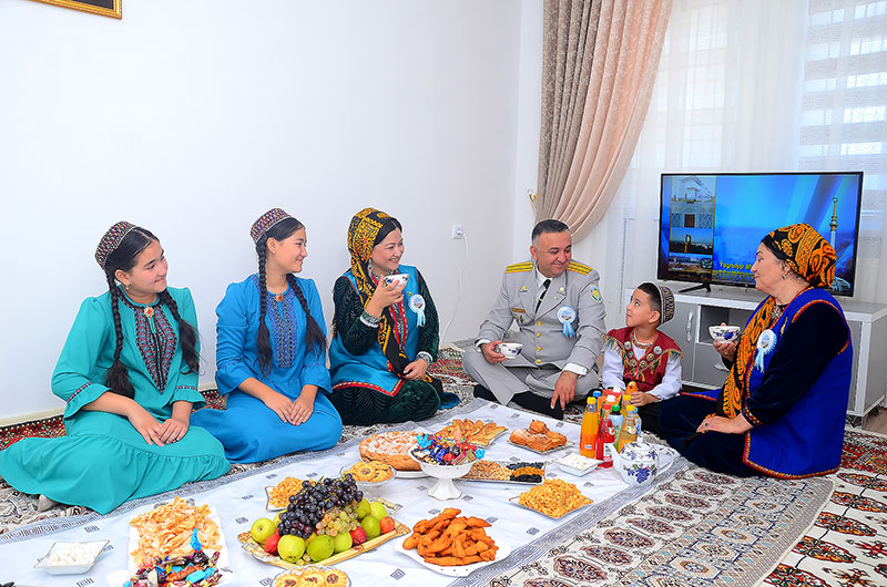 Balkanabatda täze ýaşaýyş jaýlary ulanylyşa berildi